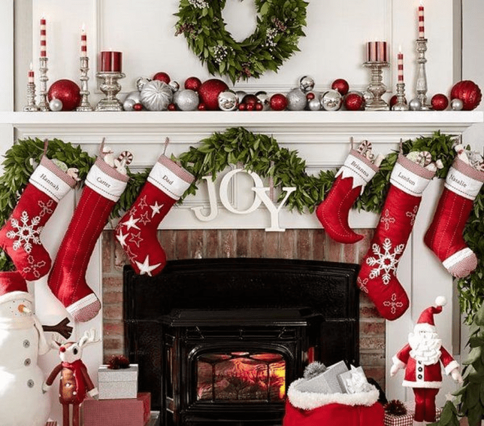 Christmas fireplace mantel decor